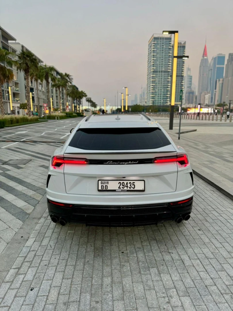 Lamborghini Urus 2022 - Luxury Car thumbnail NaN